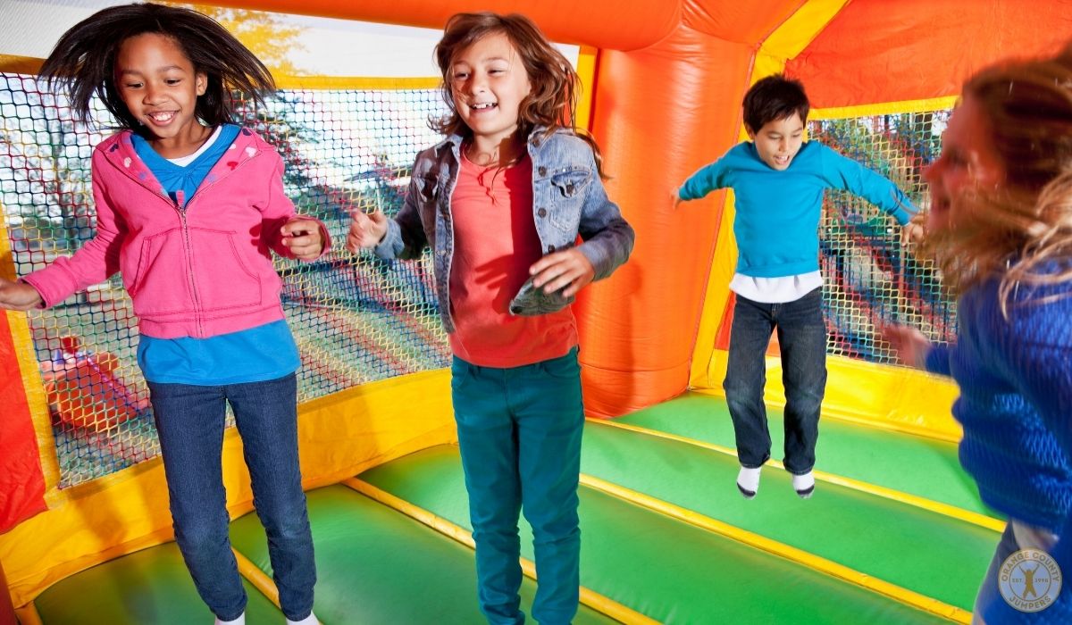 Moon Bounce Vs Bounce House in Orange County What's the Difference